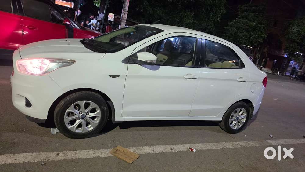 Ford Aspire Titatinium Blu Ti-vct, 2016, Petrol