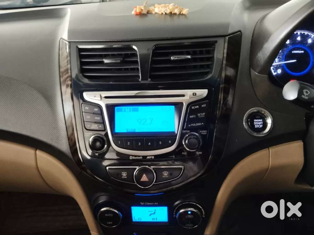 Hyundai Verna Vtvt 1.6 Sx, 2011, Petrol