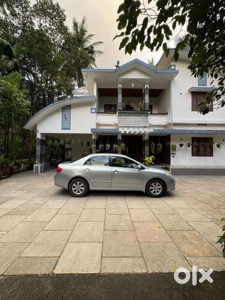Toyota Corolla Altis 2011 Petrol
