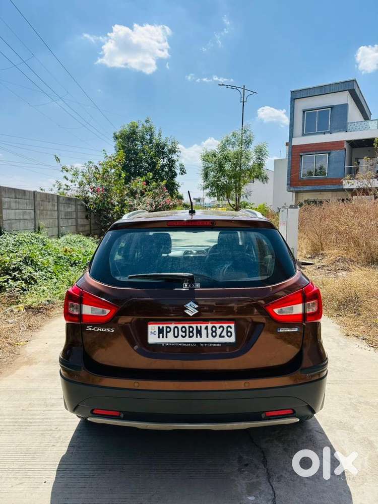 2018 Maruti Suzuki S Cross Alpha Diesel Top Model & Sony Sound System.