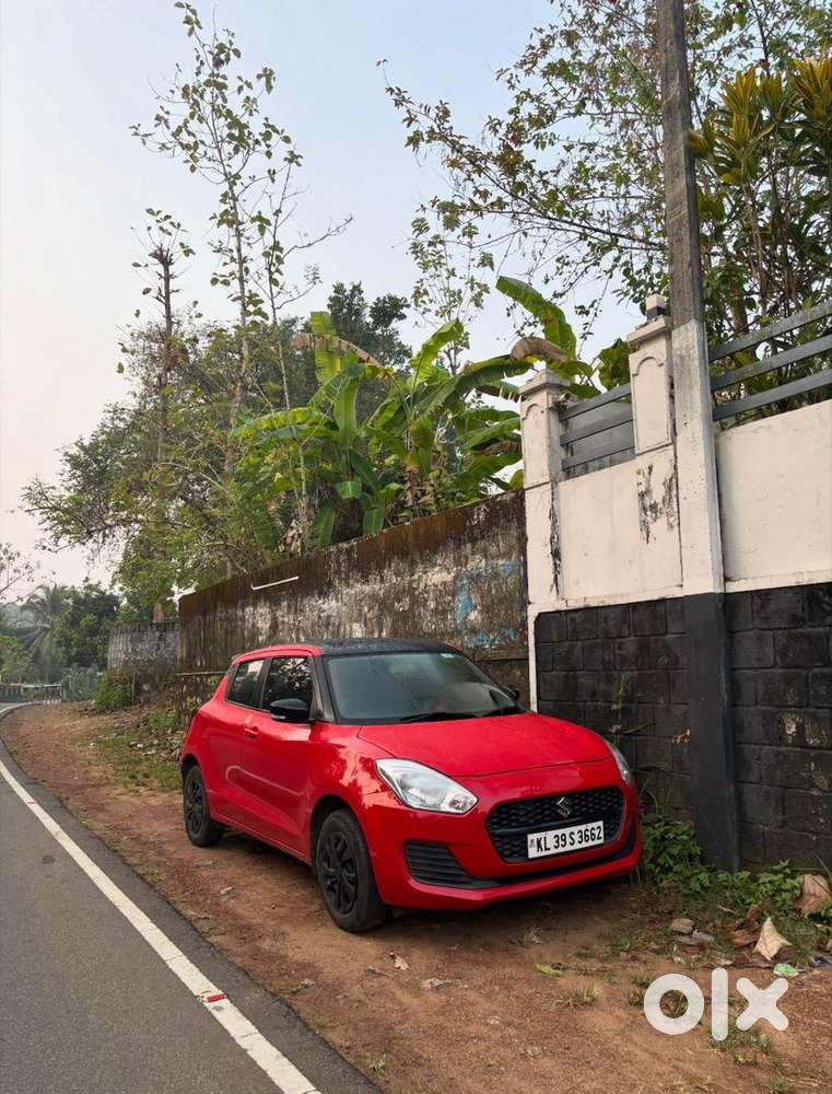 Maruti Suzuki Swift 2022 Swift Vxi Amt Single Owner 33,000 Km