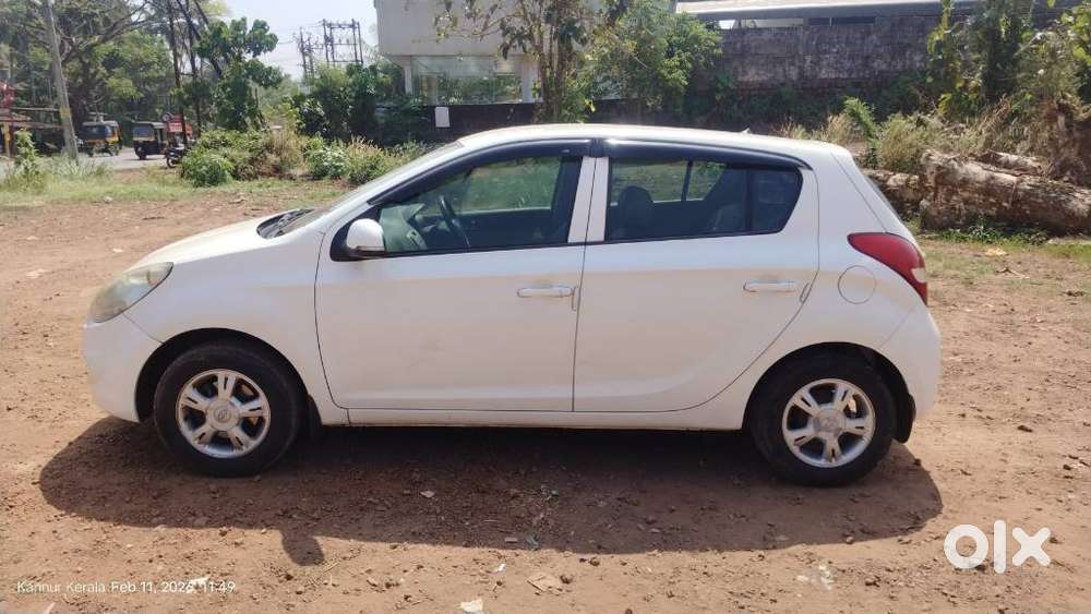 Hyundai I20 Asta 1.4 Crdi With Avn 6 Speed, 2011, Petrol