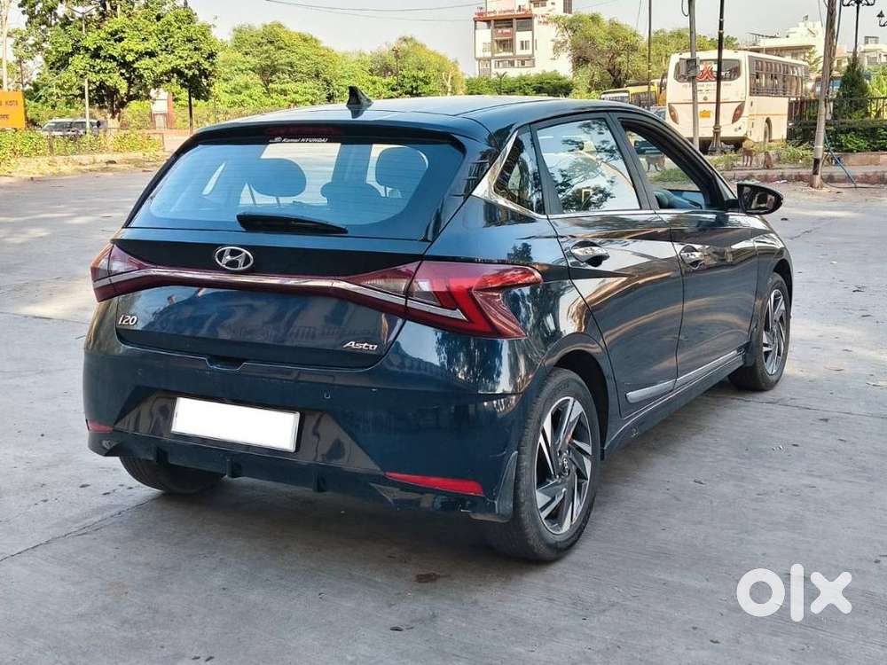 Hyundai I20 Asta (o) 1.2 Mt, 2023, Petrol