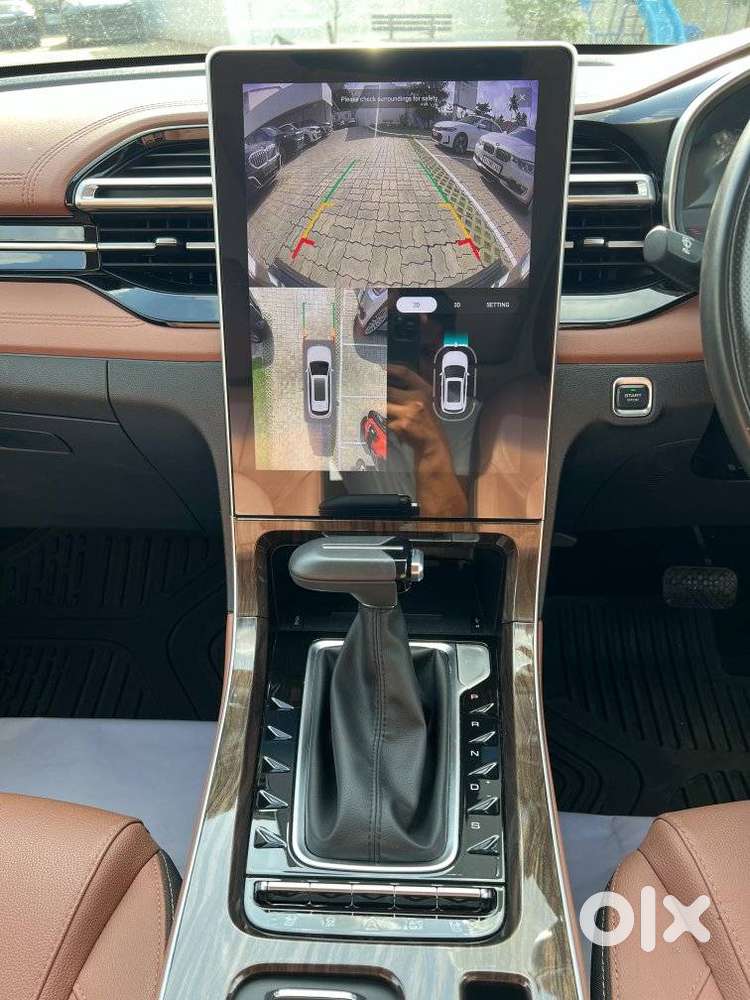 Mg Hector Plus Savvy Pro 1.5 Turbo Petrol Cvt 7 Str Dual Tone, 2023,..
