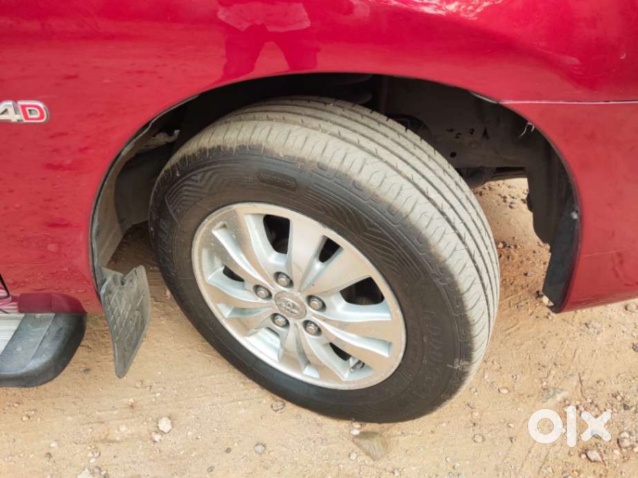 Toyota Innova 2009-2011 2.5 E 8 Str, 2009, Diesel