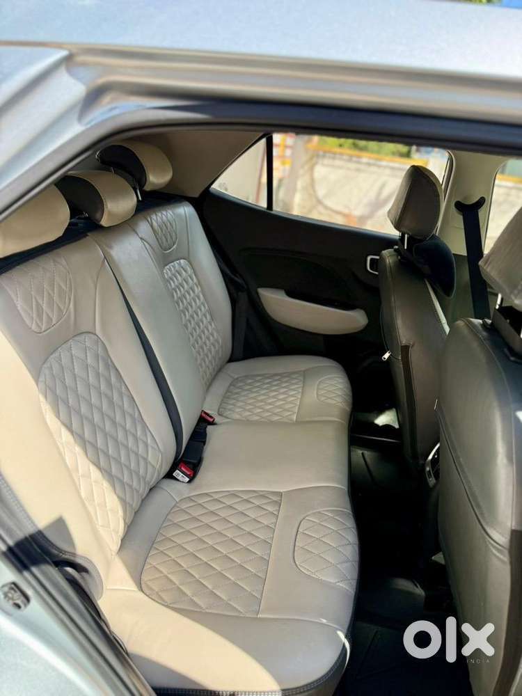 Hyundai Venue 2023 Diesel Well Maintained