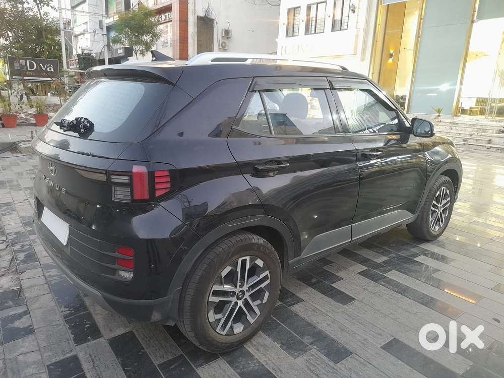 Hyundai Venue [2022-ongoing] 1.5 Crdi Sx, 2023, Diesel
