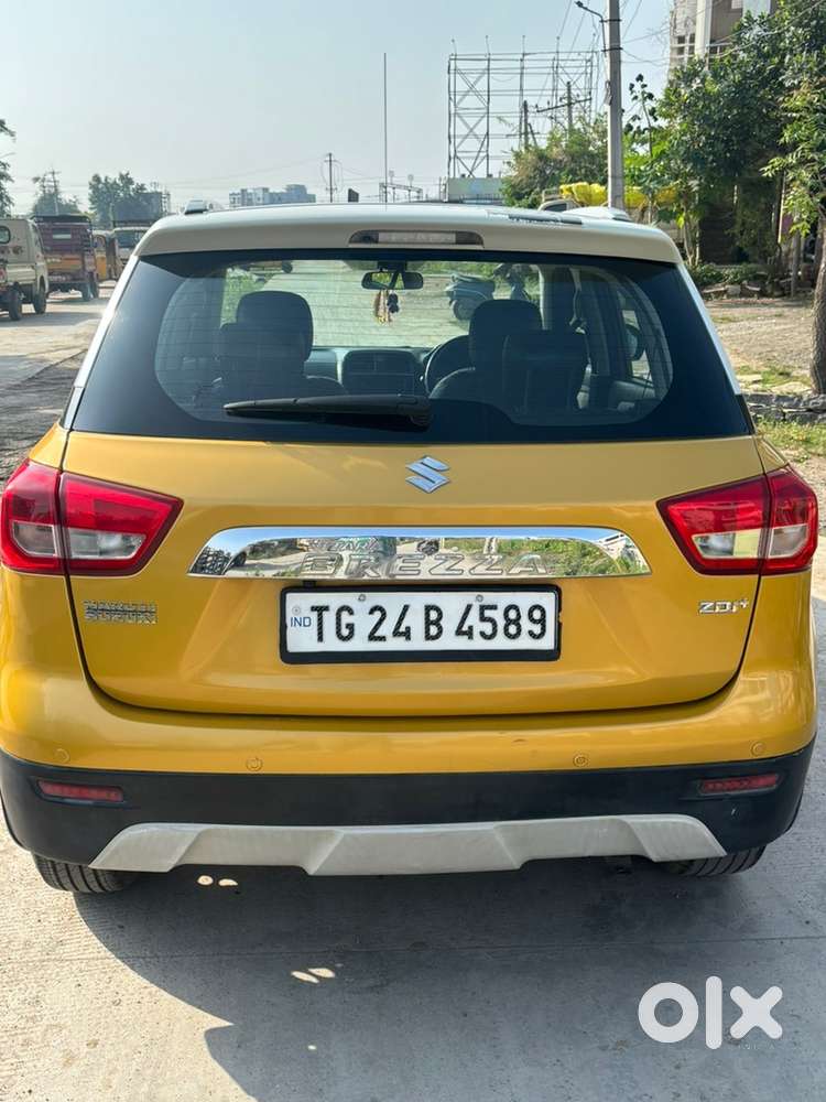 Maruti Suzuki Brezza 2018 Dual Tone