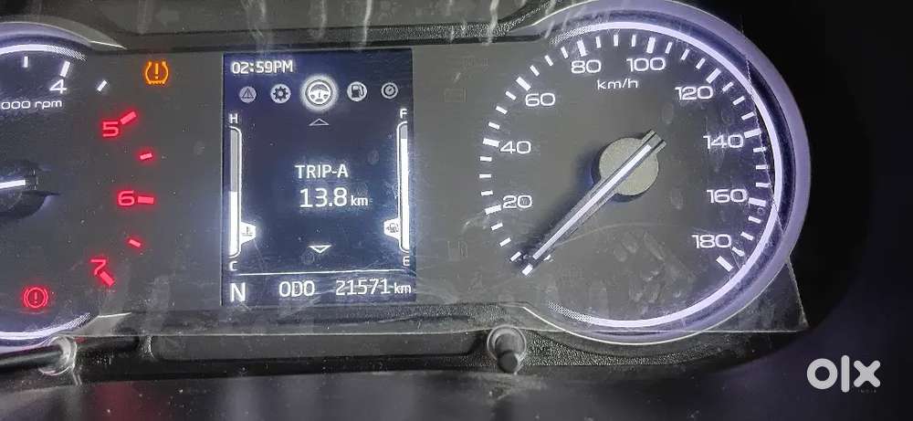 Mahindra Bolero Neo N8