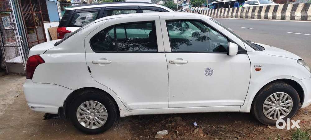 Maruti Suzuki Swift Dzire Tour Ldi, 2016, Diesel