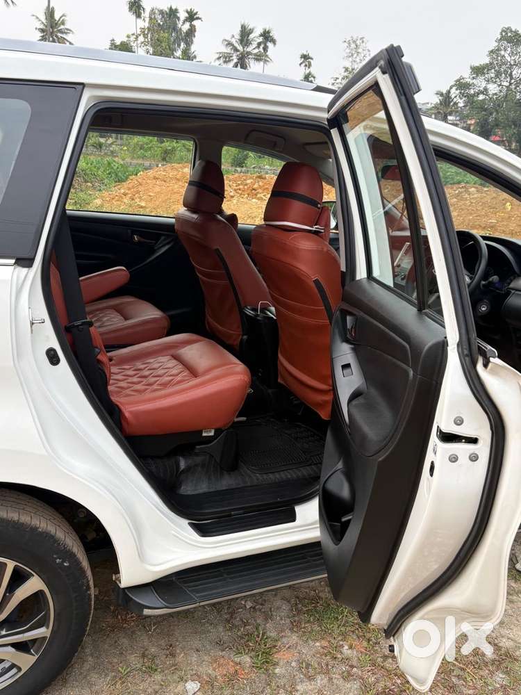 Perfect Family Suv: Toyota Innova Crysta In Mint Condition