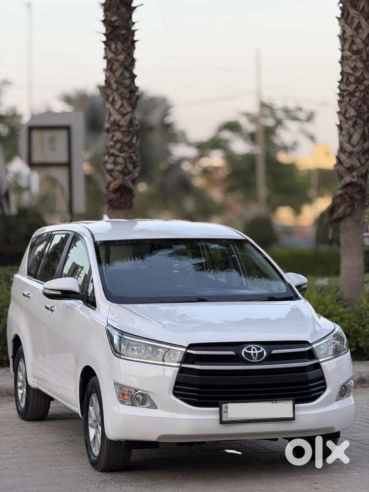 Toyota Innova Crysta 2.4 Gx Mt 8s, 2016, Diesel