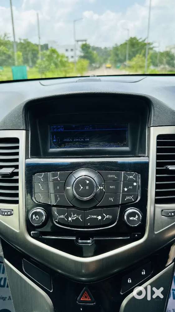 2014  Chevrolet Cruze Ltz  Manual - 1st Owner  Type - 2
