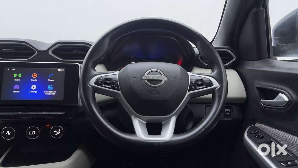Nissan Magnite 1.0 Xv, 2022, Petrol