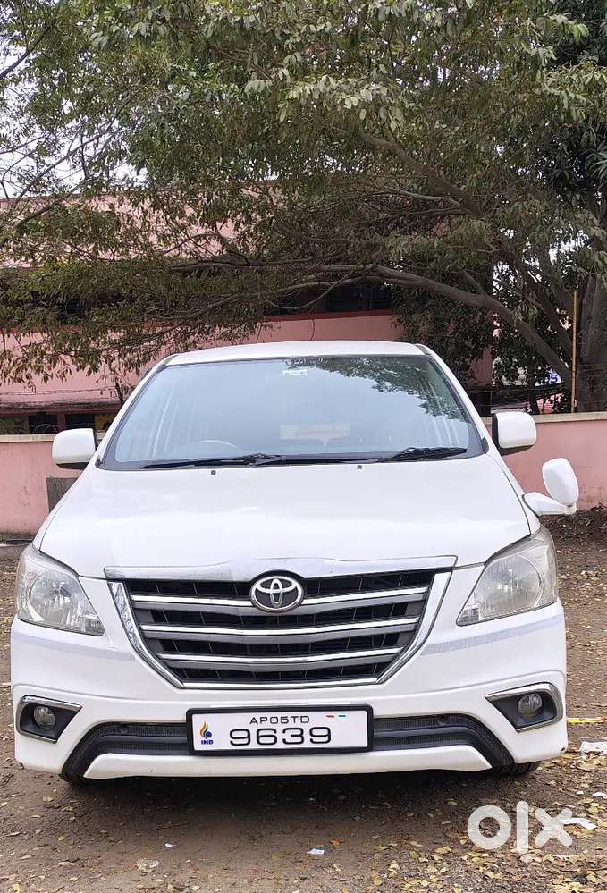 Toyota Innova 2016 Diesel 217194 Km Driven