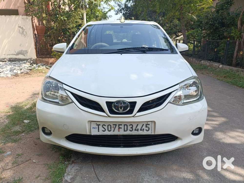 Toyota Etios Liva 1.2 G, 2016, Petrol