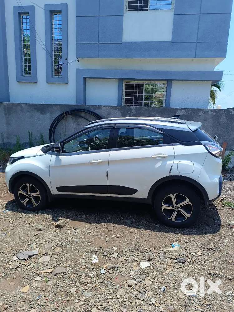 Tata Nexon 2021 Diesel Well Maintained And Nwe Tyre
