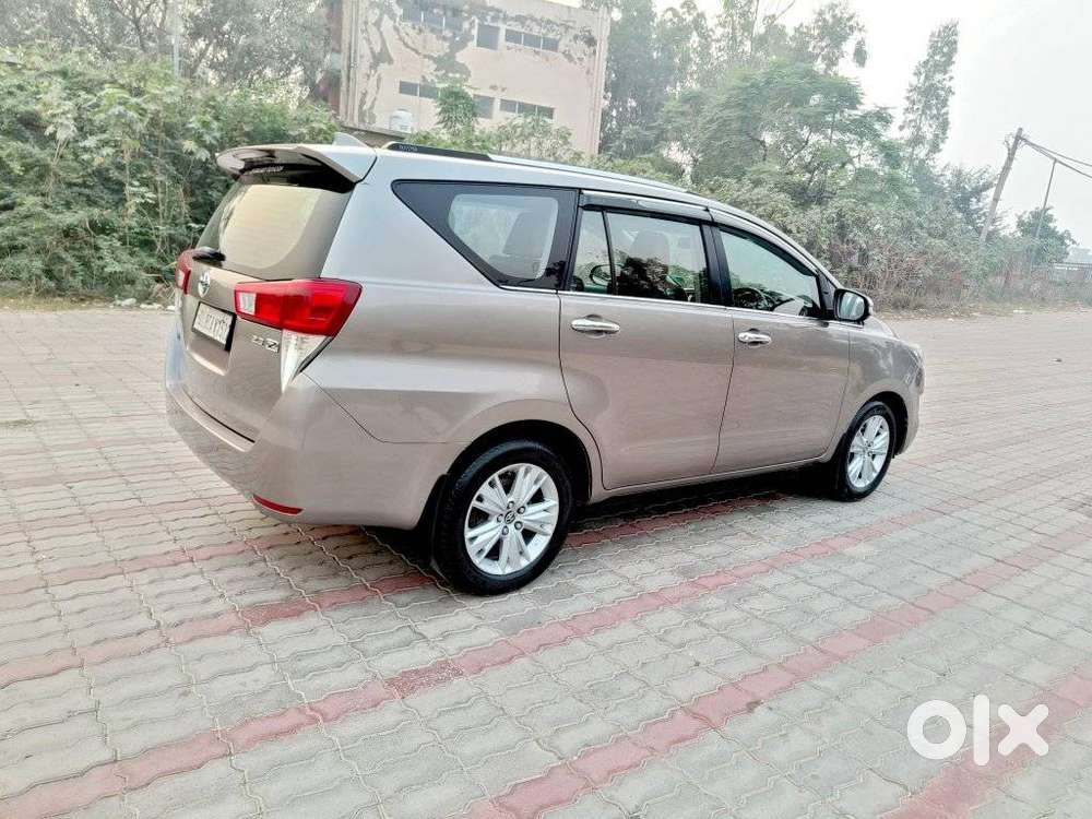 Toyota Innova Crysta 2.8z Automatic, 2018, Diesel