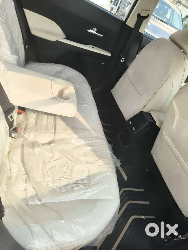 Hyundai Verna 1.5 Sx (o) Vtvt, 2024, Petrol