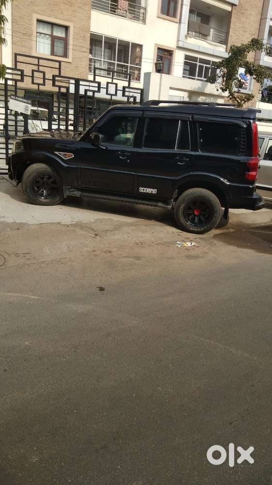 Scorpio S11 Black