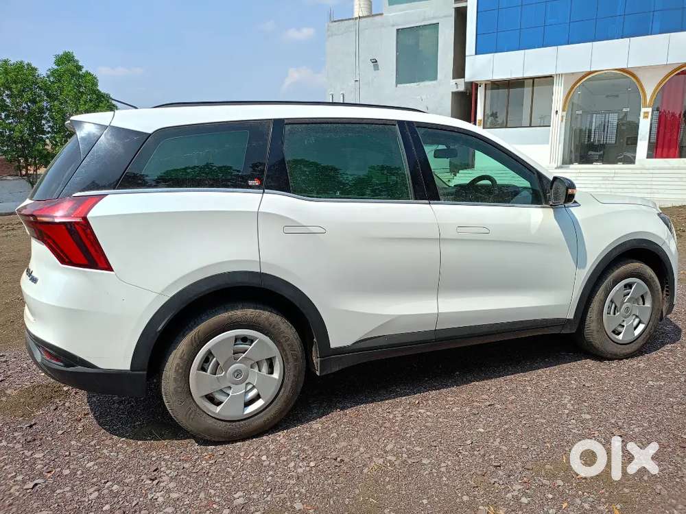 Mahindra Xuv700 Petrol 2022