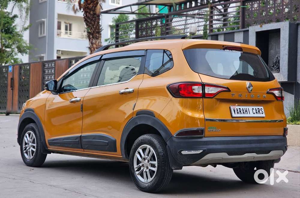 Renault Triber Rxt, 2023, Petrol