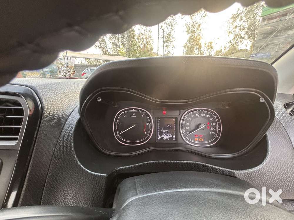 Maruti Suzuki Vitara Brezza Zdi Mt, 2018, Diesel