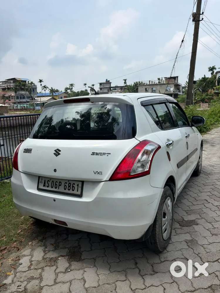 Maruti Suzuki Swift Vxi 2015