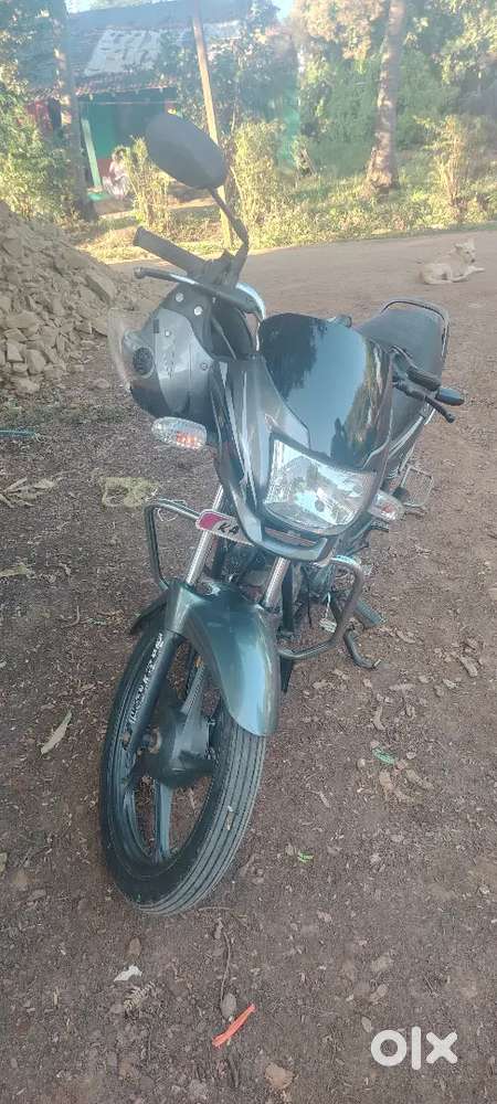 Hero Super Splendor 2012 km driven