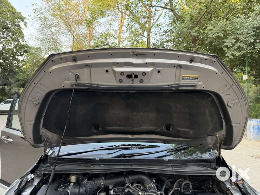 Toyota Innova Crysta 2.7 Gx Limited Edition 7 Str, 2016, Petrol
