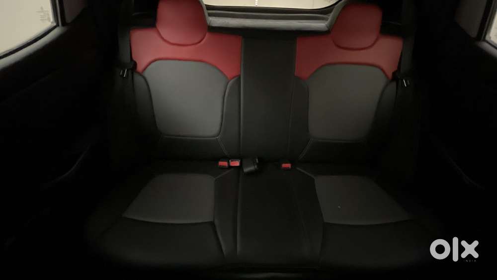 Renault Kwid 2019-ongoing 1.0 Rxt Amt (o), 2018, Petrol