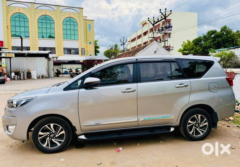 Toyota Innova Crysta 2.4 G Plus Mt 7 Str, 2024, Diesel