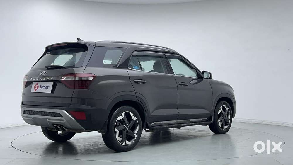 Maruti Suzuki Ciaz 1.5 Delta Shvs Mt, 2023, Petrol