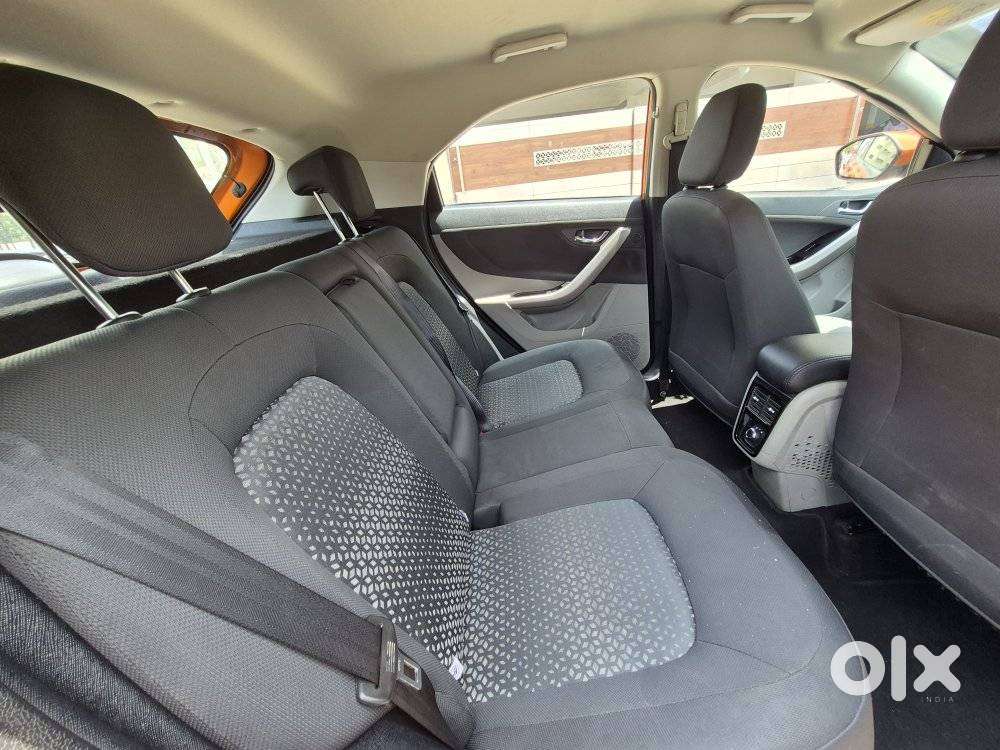Tata Nexon 1.2 Revotron Xz Plus Dual Tone, 2019