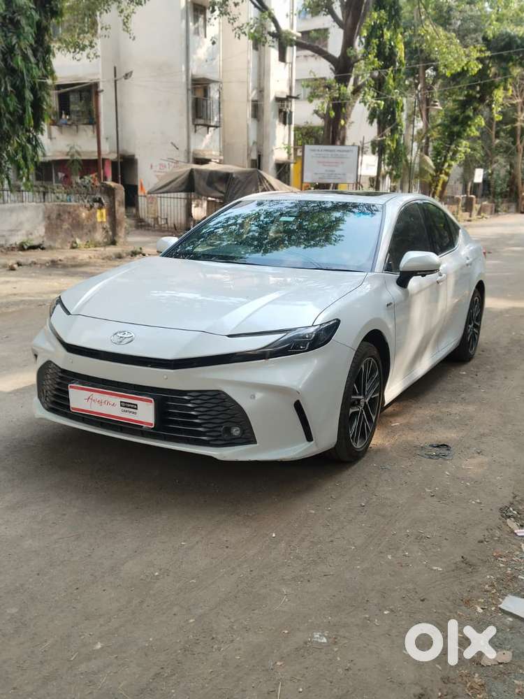 Toyota Camry Hybrid, 2025, Petrol