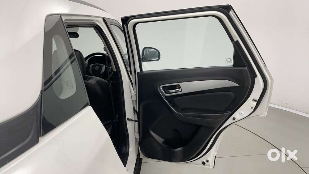 Maruti Suzuki Vitara Brezza 1.5 Zxi At, 2022, Petrol