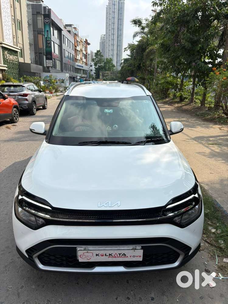 Kia Carens 1.5 Prestige Plus 7 Str Imt, 2023, Petrol