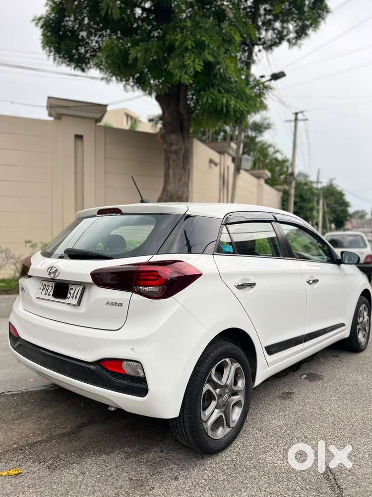 Hyundai I20 Asta 1.4 With Avn Crdi, 2018, Diesel