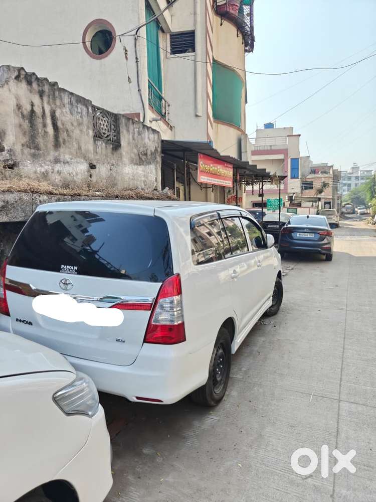 Toyota Innova 2012-2013 2.5 E Diesel Ps 8-seater, 2013, Diesel