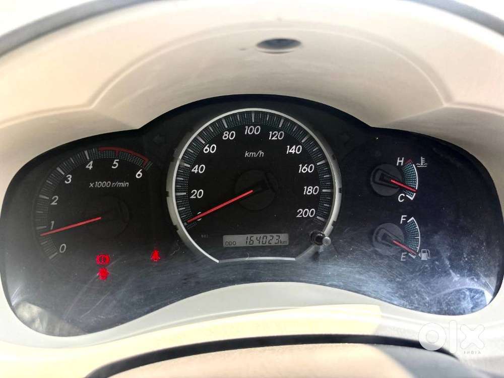 Toyota Innova 2.5 V 8 Str, 2014, Diesel