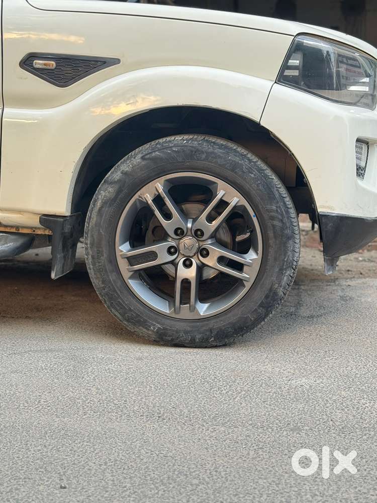 Mahindra Scorpio 2019 Diesel Manual