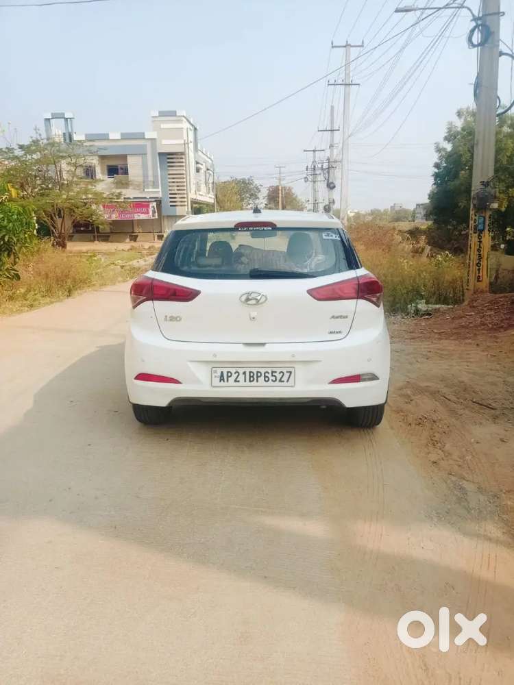 Hyundai I20 2017 Petrol Well Maintained & Good Condition