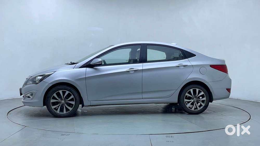 Hyundai Verna Fluidic 1.6 Vtvt Sx, 2017, Petrol