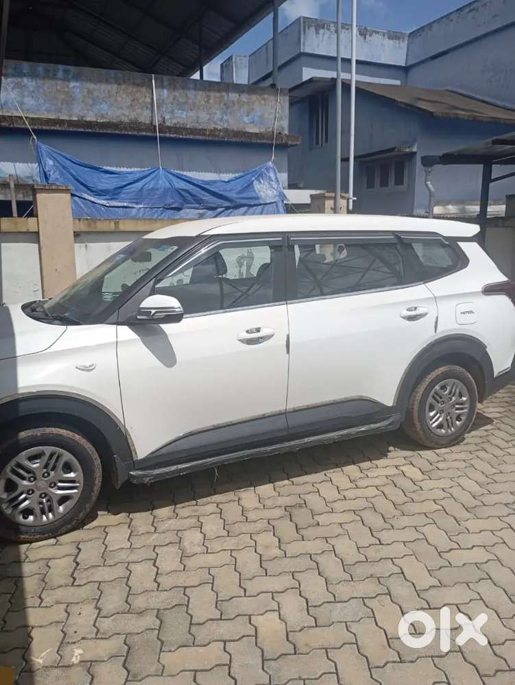 Kia Carens 2022 Variant Premium