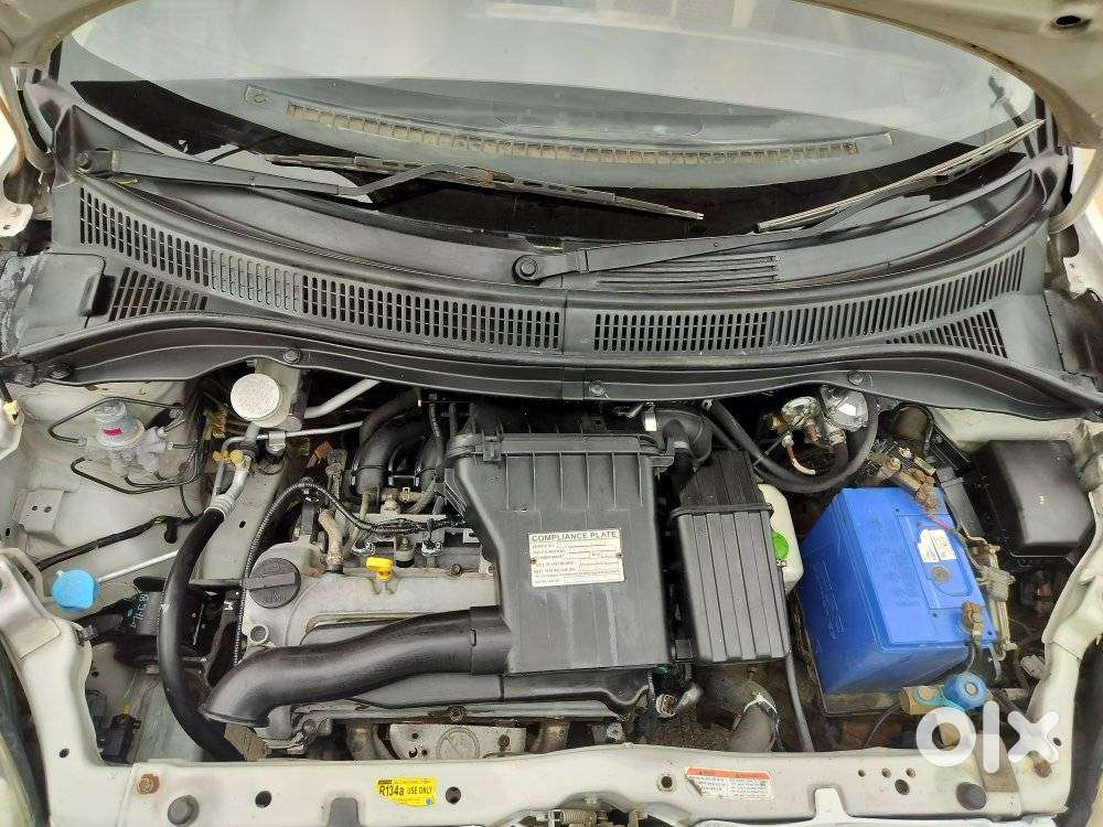 Maruti Suzuki Swift Dzire 1.2 Vxi Bsiv, 2011, Cng & Hybrids