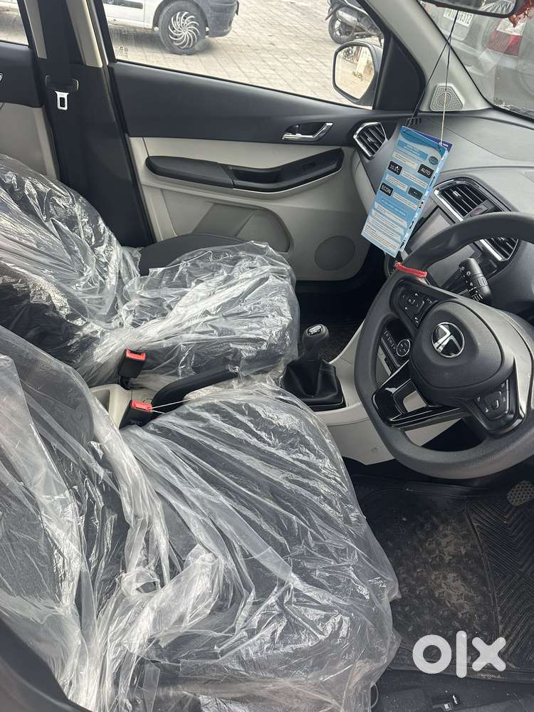 Tata Tiago Xz Plus Dual Tone, 2024, Petrol