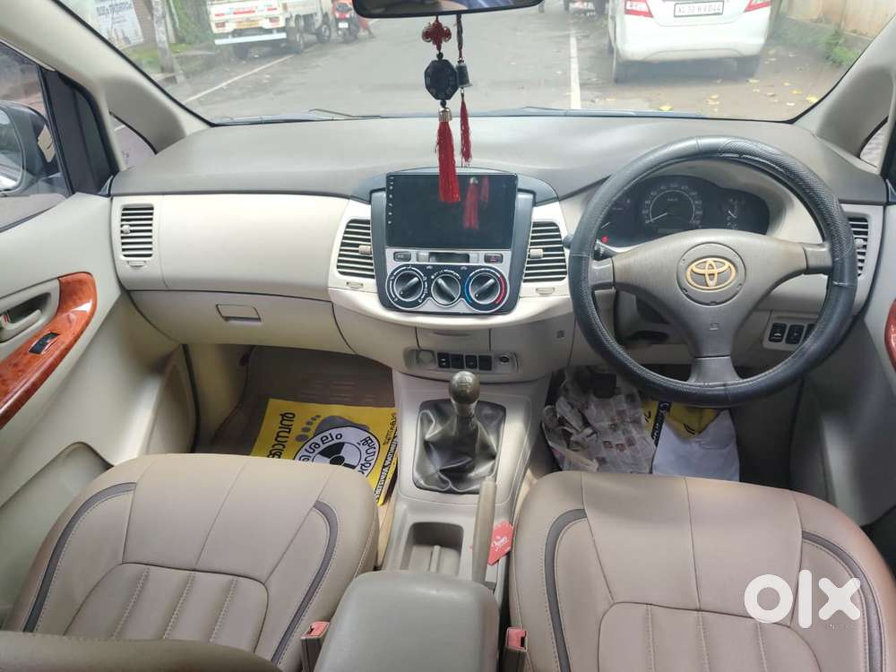 Toyota Innova 2.5 Gx 7 Str Bs-iii, 2009, Diesel