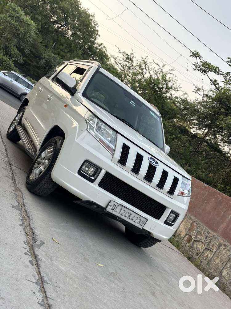 Mahindra Tuv 300 Mhawk100 T8 Amt, 2016, Diesel