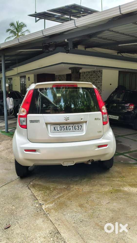 Maruti Suzuki Ritz Lxi, 2013, Petrol