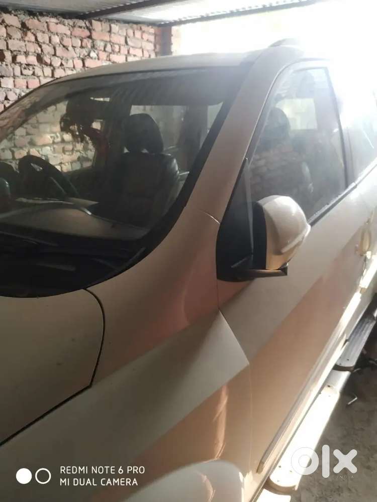 Hand Too Hand Army Perscon Car And Very Good Condition